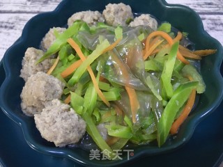 牛肉丸粉皮炖萝卜的做法