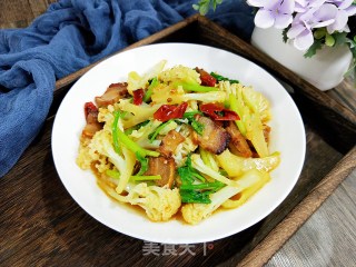 腊肉炒花菜的做法