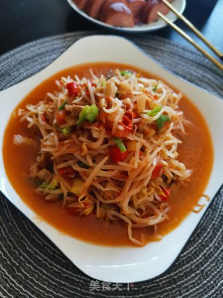 西红柿炒豆芽的做法