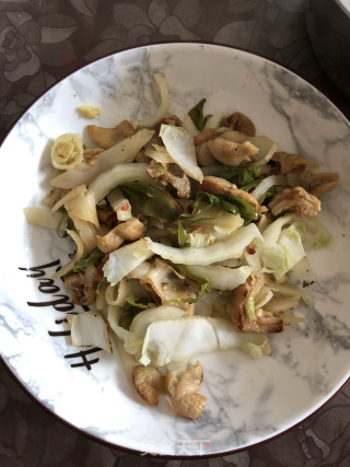肥肠炒白菜的做法
