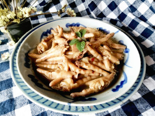 小龙虾调味料版卤鸡爪的做法