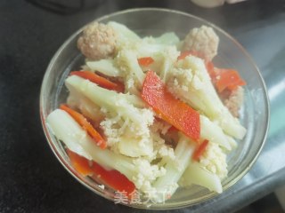肉丸炖花菜的做法