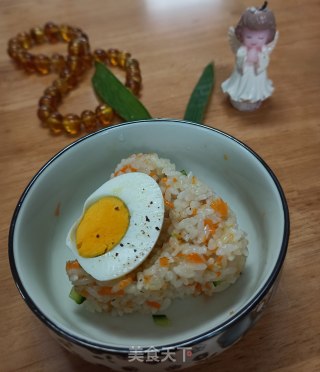 胡萝卜炒饭鸡蛋饭团的做法