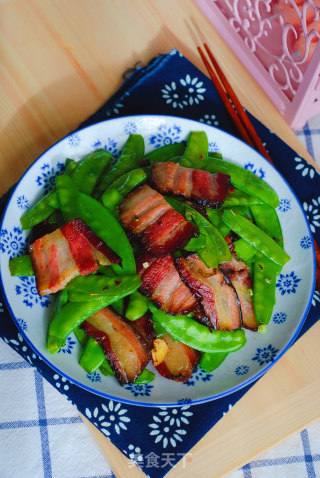 腊肉炒荷兰豆的做法