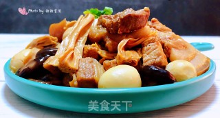 腐竹鹌鹑蛋香菇炖五花肉的做法