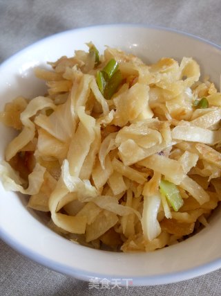 白菜素炒饼的做法