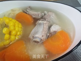 胡萝卜马蹄玉米排骨汤的做法