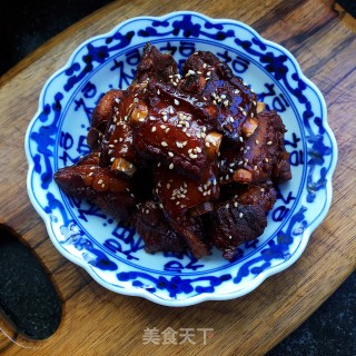 红酒炖排骨的做法
