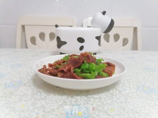 牛肉炒青椒的做法