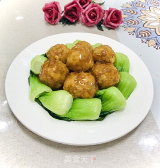 红烧狮子头的做法