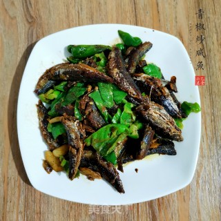 青椒炒咸鱼的做法