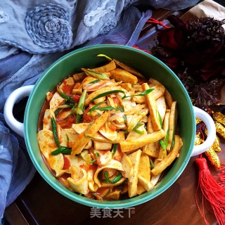 辣酱青蒜炒豆干的做法