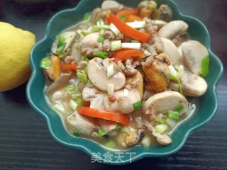 口蘑小炖贻贝的做法
