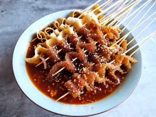 麻辣毛肚豆皮串的做法