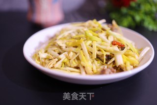 香菇肉末炒韭黄的做法
