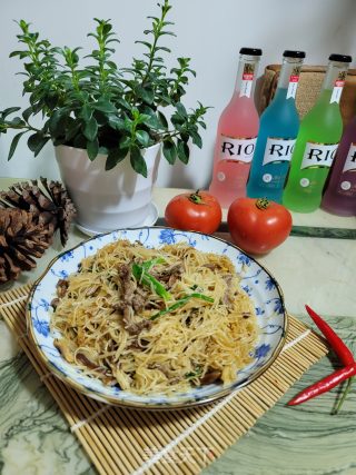 香菇牛肉炒米粉的做法