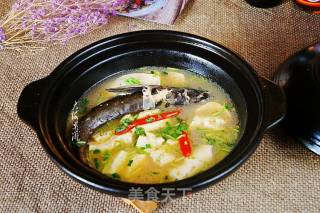 嘎牙子鱼豆腐汤的做法