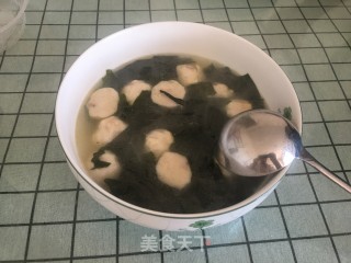 海菜鱼丸汤的做法