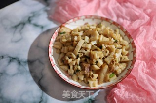 五花肉炒莲藕的做法