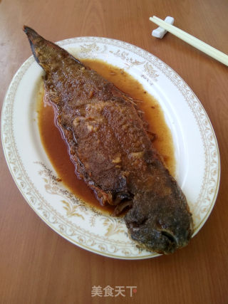 麻辣酱炖比目鱼的做法