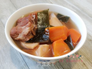 莲藕胡萝卜海带汤的做法