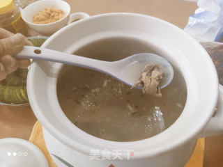 雪雁竹笋汤的做法