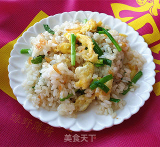 虾皮韭菜蛋炒饭的做法