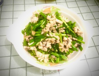 韭菜炒鱿鱼的做法