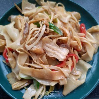 猪肉炒笋干的做法