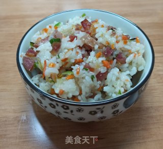 胡萝卜香肠炒饭的做法