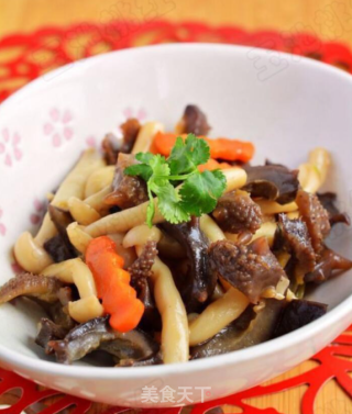白玉菇烩海参的做法
