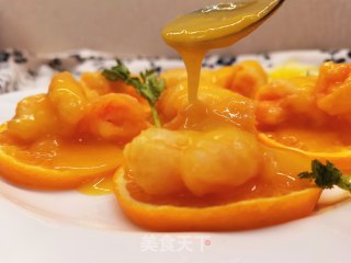 一口咬下去果香四溢，酸甜开胃的橙汁虾球的做法