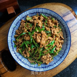 青椒葱丝炒羊肉的做法