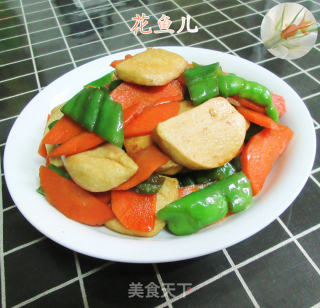 胡萝卜青椒炒小素鸡的做法