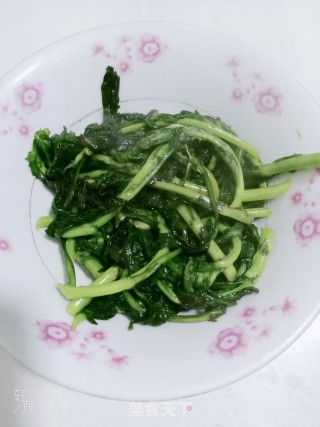 猪油炒茼蒿菜的做法