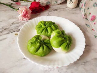 驴肉圆葱馅包子的做法