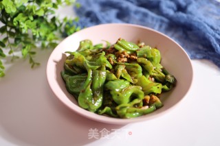 豆瓣酱焖辣椒的做法