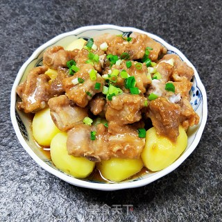 排骨蒸土豆的做法