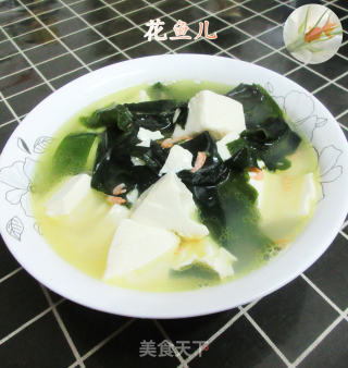 小虾米裙带菜豆腐汤的做法
