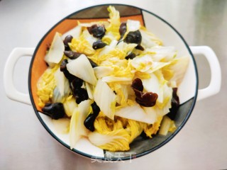 醋溜木耳娃娃菜的做法