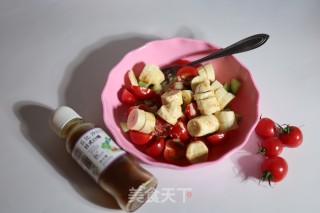 圣女果香蕉沙拉