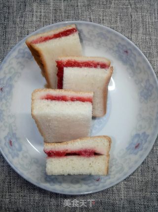 草莓吐司的做法