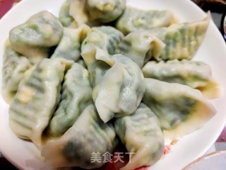 韭菜素三鲜水饺的做法