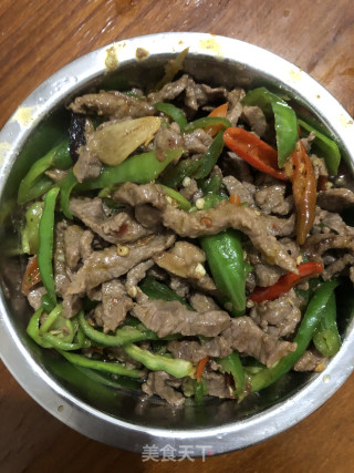 青红椒炒牛肉的做法