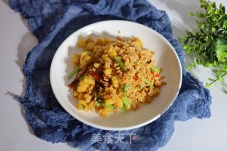 菠萝辣味炒饭