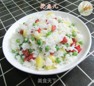 罗汉豆香肠菠萝炒饭