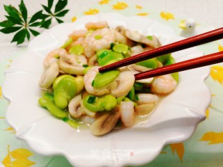 春天清淡美食～ 蚕豆虾仁烩蘑菇的做法