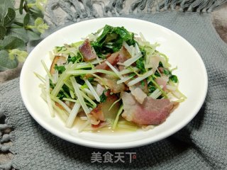 芹菜炒腊肉的做法