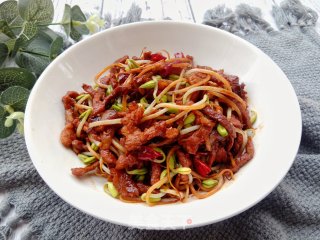 黄豆芽炒肉丝的做法