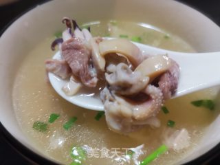 墨鱼炖肉的做法